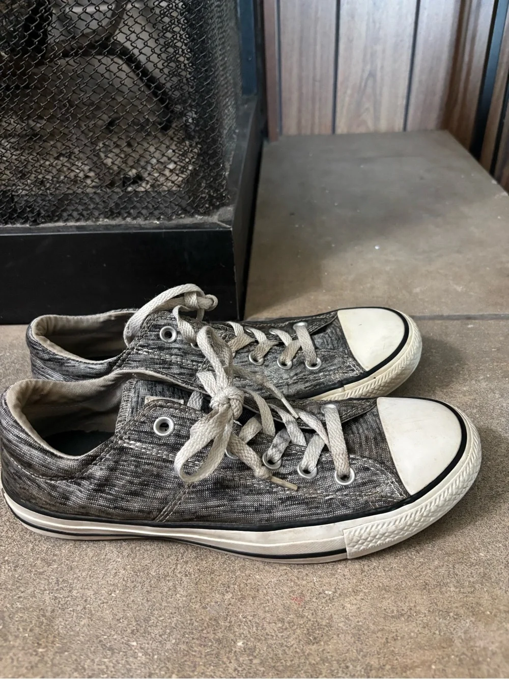 Converse CTAS Madison OX - Women's Sz 9- Black/White -Low Skate Shoes - 558557F
